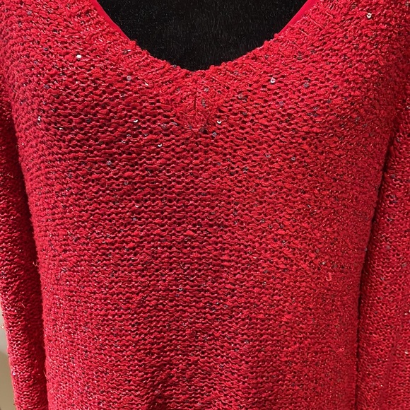 Red knit sweater w/metallic threads and sequin embellishments (L). - Picture 4 of 5